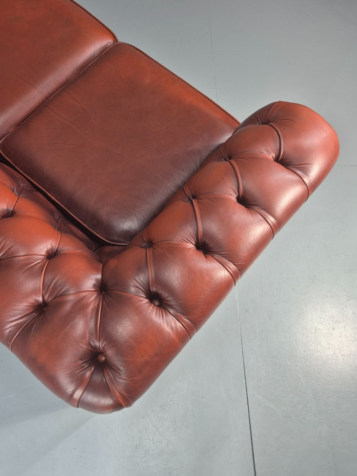 3 Seater Chesterfield Sofa Red Leather Studded Vintage EB10925 VCHE19