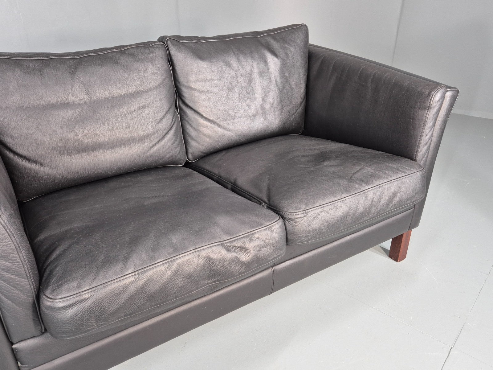 Vintage 2 Seat Sofa Danish Black Leather Mid Century Retro 1980s EB10473 M2SS3