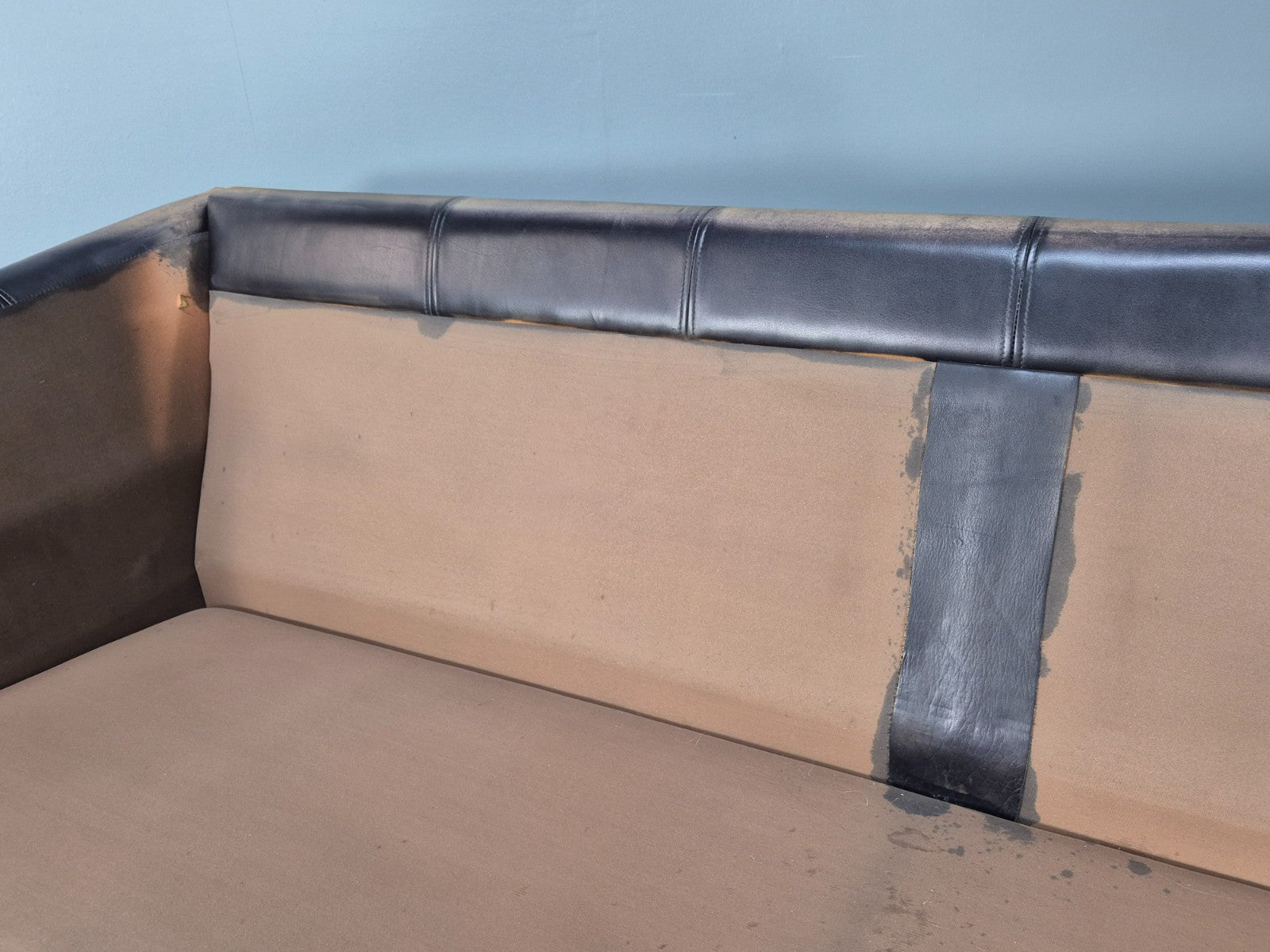 Vintage Mogens Hansen MH535 3 Seat Black Leather Sofa Danish EB10054 M3SS8