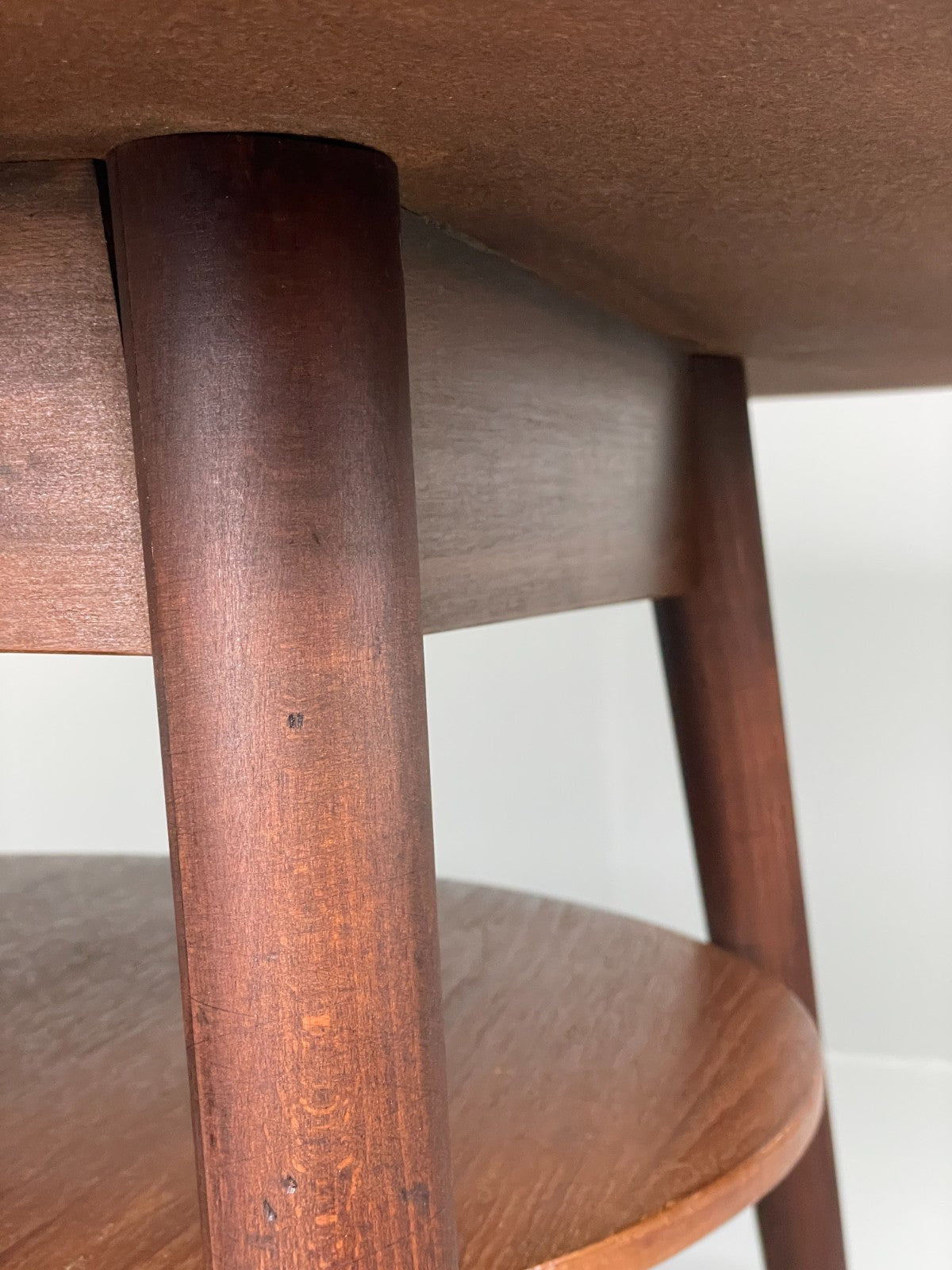 Vintage Round Dining Table 1960s Mid Century Formica Teak Shelf EB11810 MWOO20