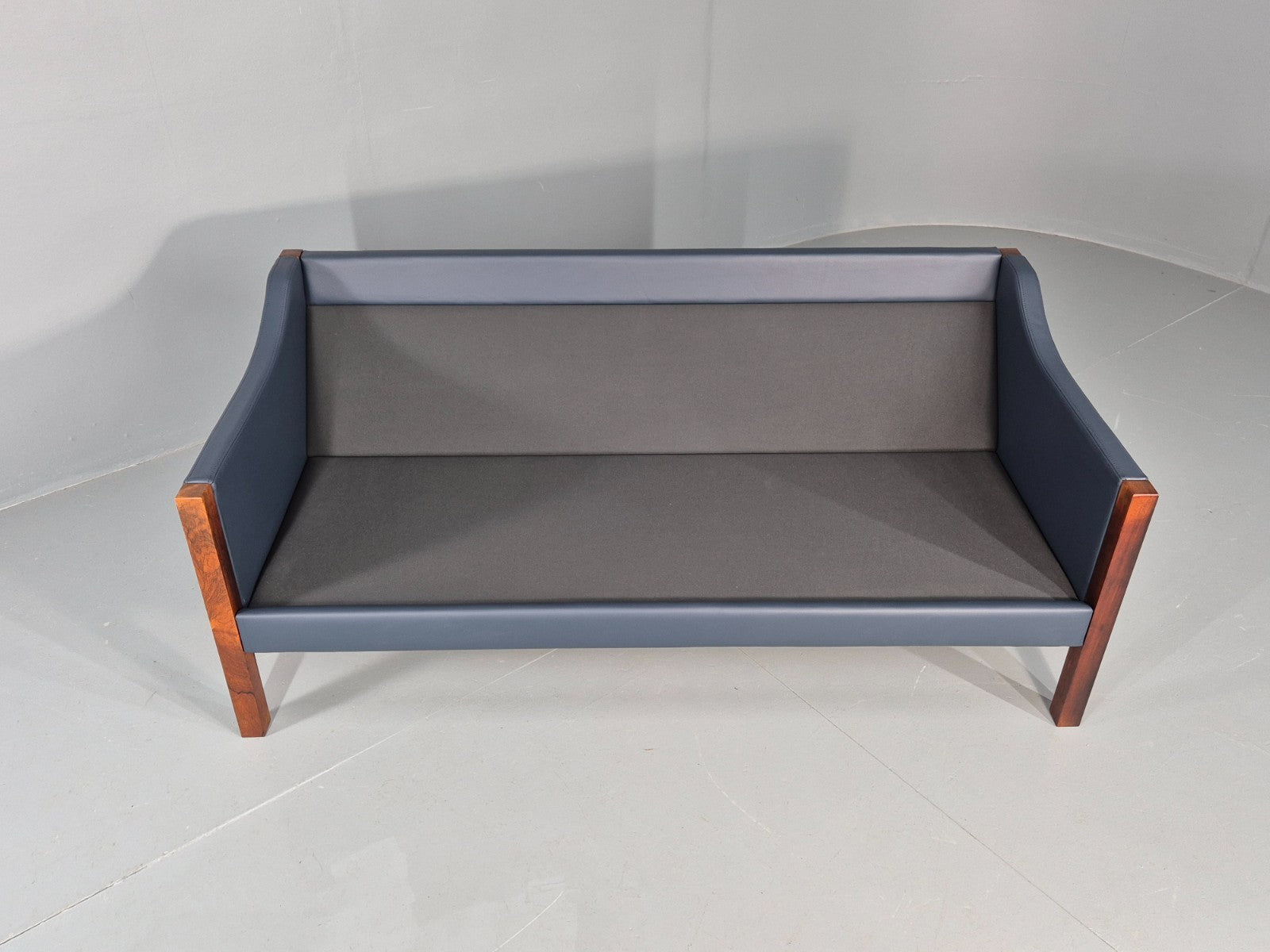 Vntage 2 Seater Sofa Danish Erik Jorgensen New Leather Upholstery  EB11927 M2SS9