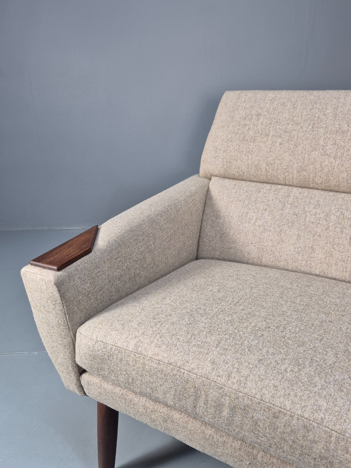 Mid Century Danish Lounge Chair New Upholstery Teak Paws and Legs   EB10726 MNOR7