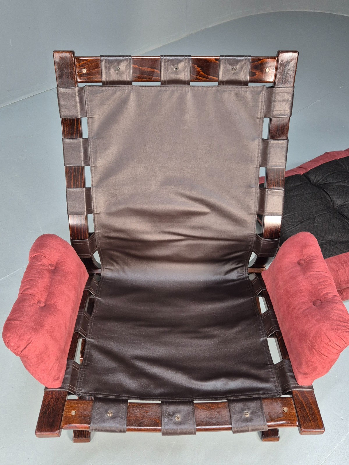 Vintage Red Lounge Chair Skyline Style Bentwood Frame Danish EB10311 MBEN11