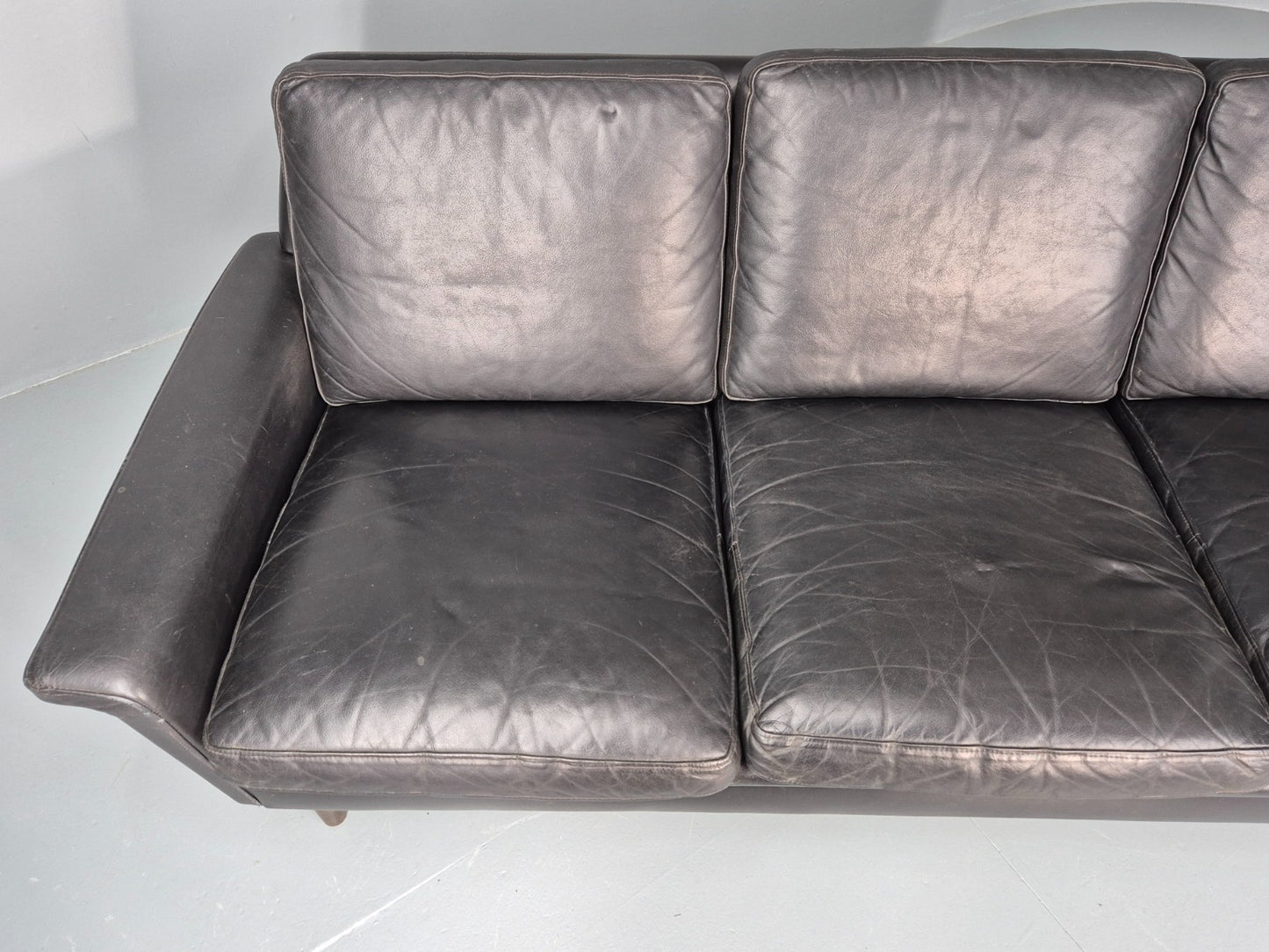 Vintage 1960s 3 Seat Sofa Danish Mid Century Design Black Leather EB10068 M3SS6