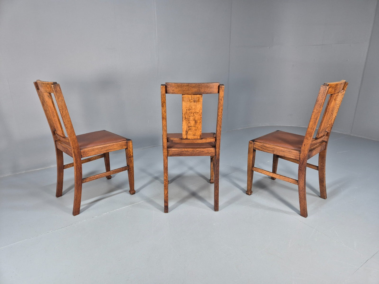 3 Arts and Crafts Heals style Oak Dining Chairs 1920s EB10695 VDIN12