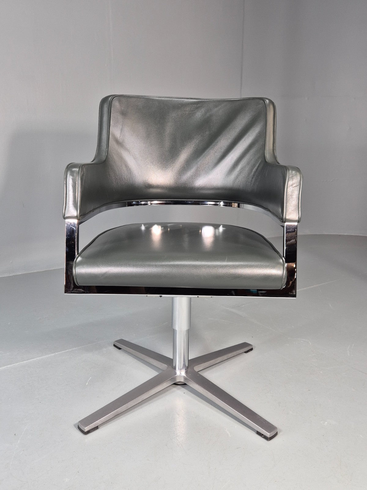 Leather Office Swivel Chair Dark Green Chrome Brunner Tempus Modern EB11716 MSWI1