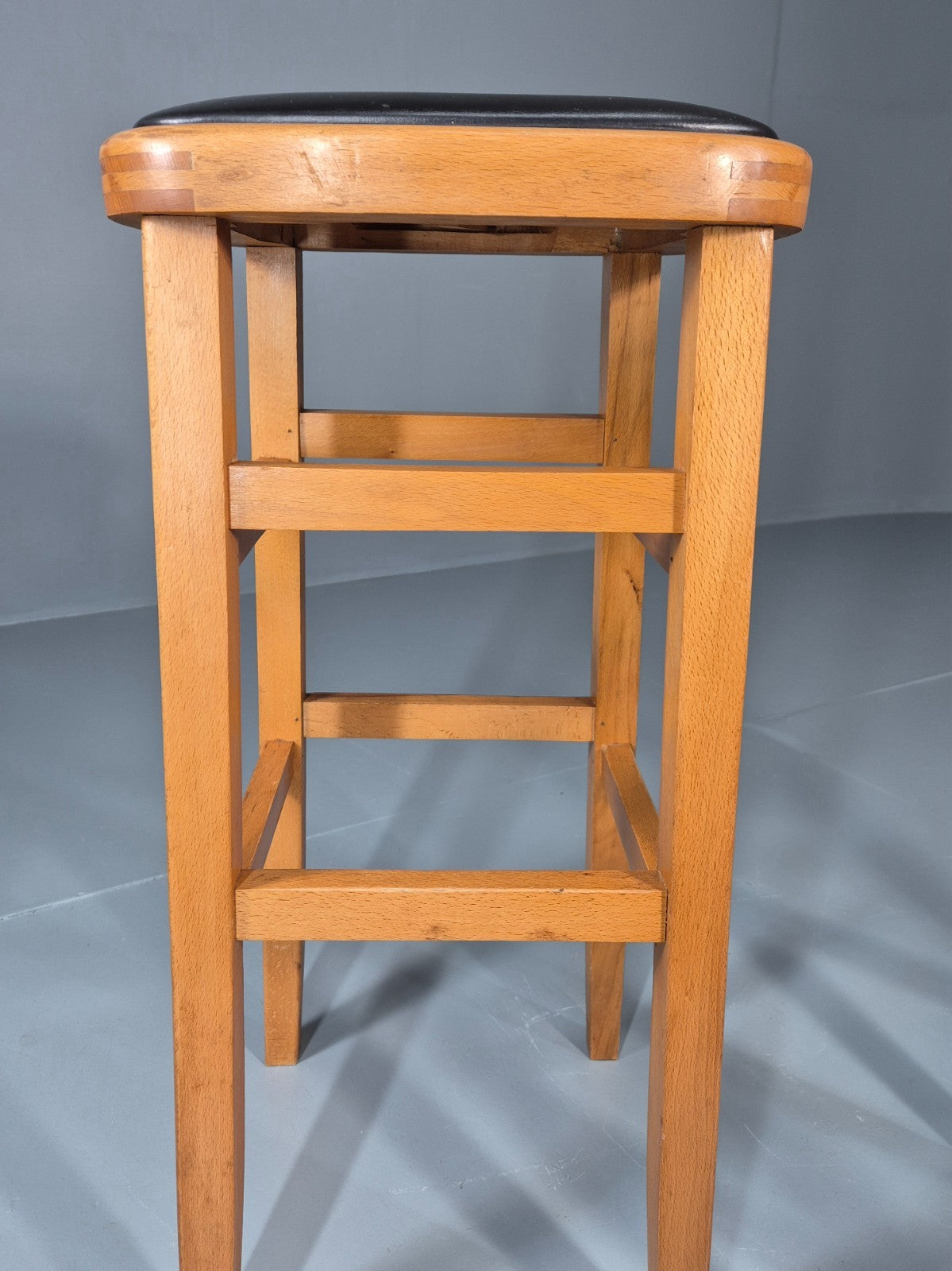 2 1960s Bar Stools Beech Frame Vinyl Tops Retro EB11435 MDIN11