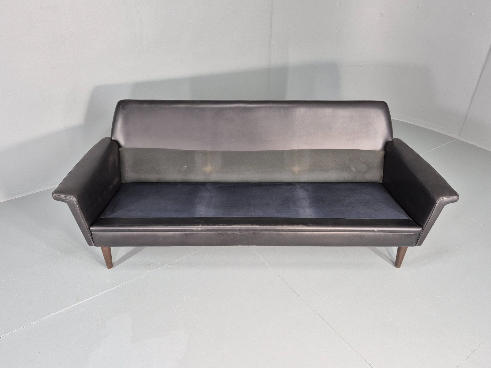 Vintage 1960s 3 Seat Sofa Danish Mid Century Design Black Leather EB10068 M3SS8