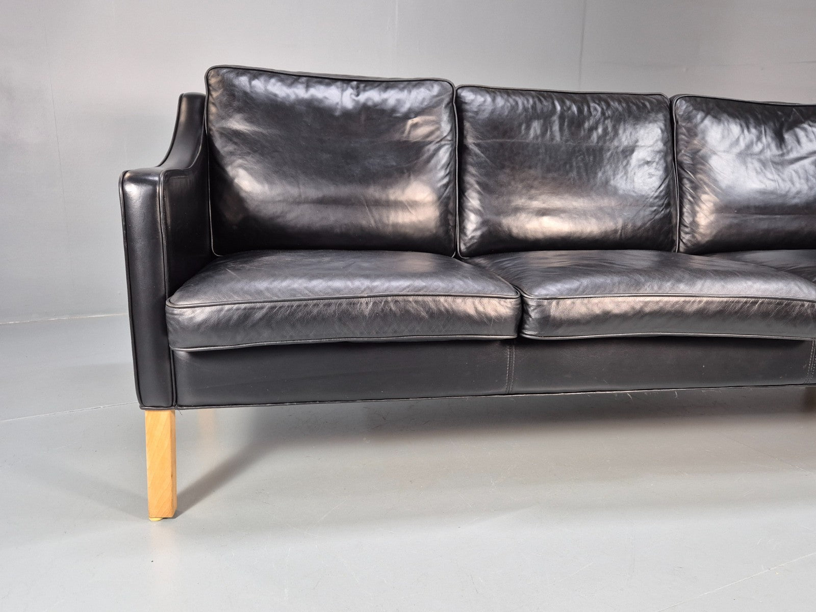 Vintage 3 Seater Leather Sofa Danish Mogensen Style Black 1980s EB10689 M3SS3