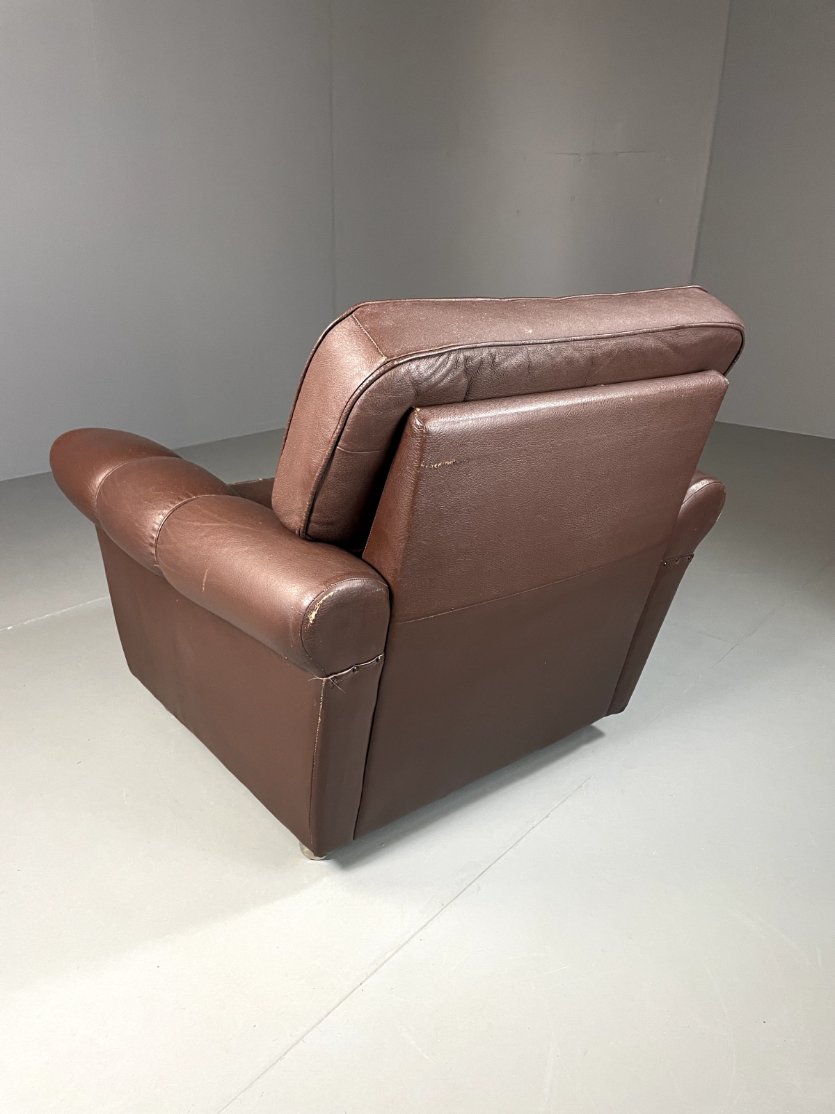 Danish Leather Lounge Chair Vintage 1970s Retro MCM EB5404 MNOR8