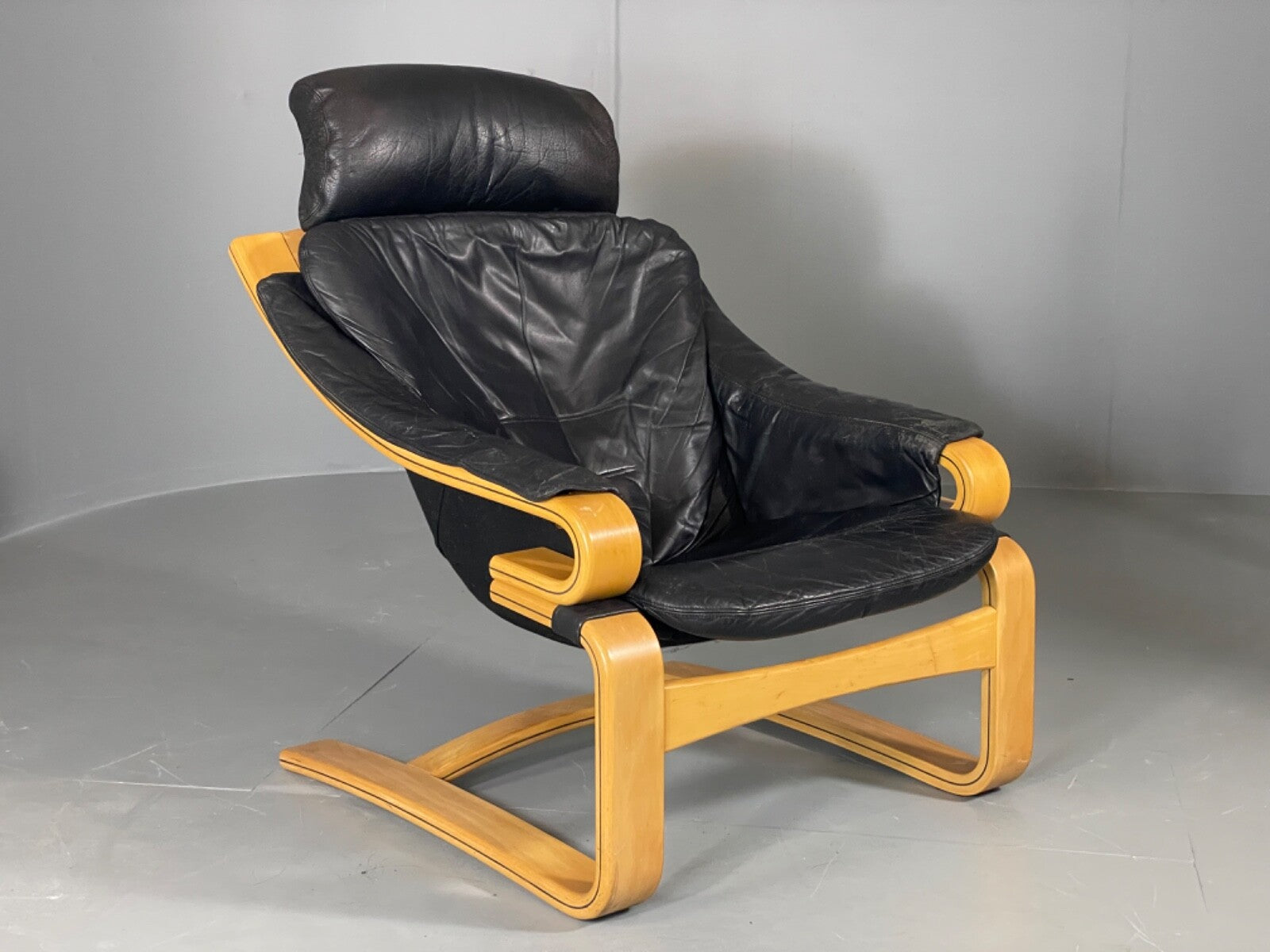 Vintage Danish Lounge Chair Black Leather Skippers Apollo Chair EB6121 MBEN0