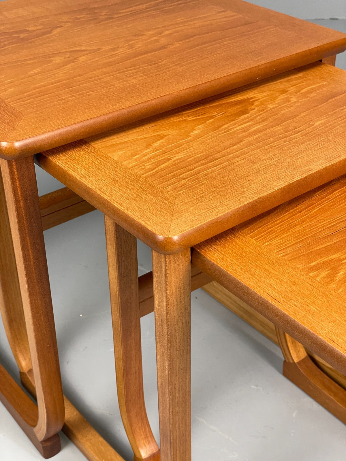 Vintage Nathan Side Tables 1980s Teak Nesting Set 3 Ply Frame EB11549 MWOO16