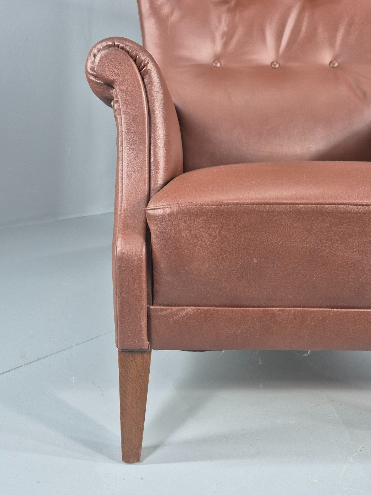 Vintage Mid Century Wing back lounge Chair danish brown Vinyl  EB11818 MNOR5