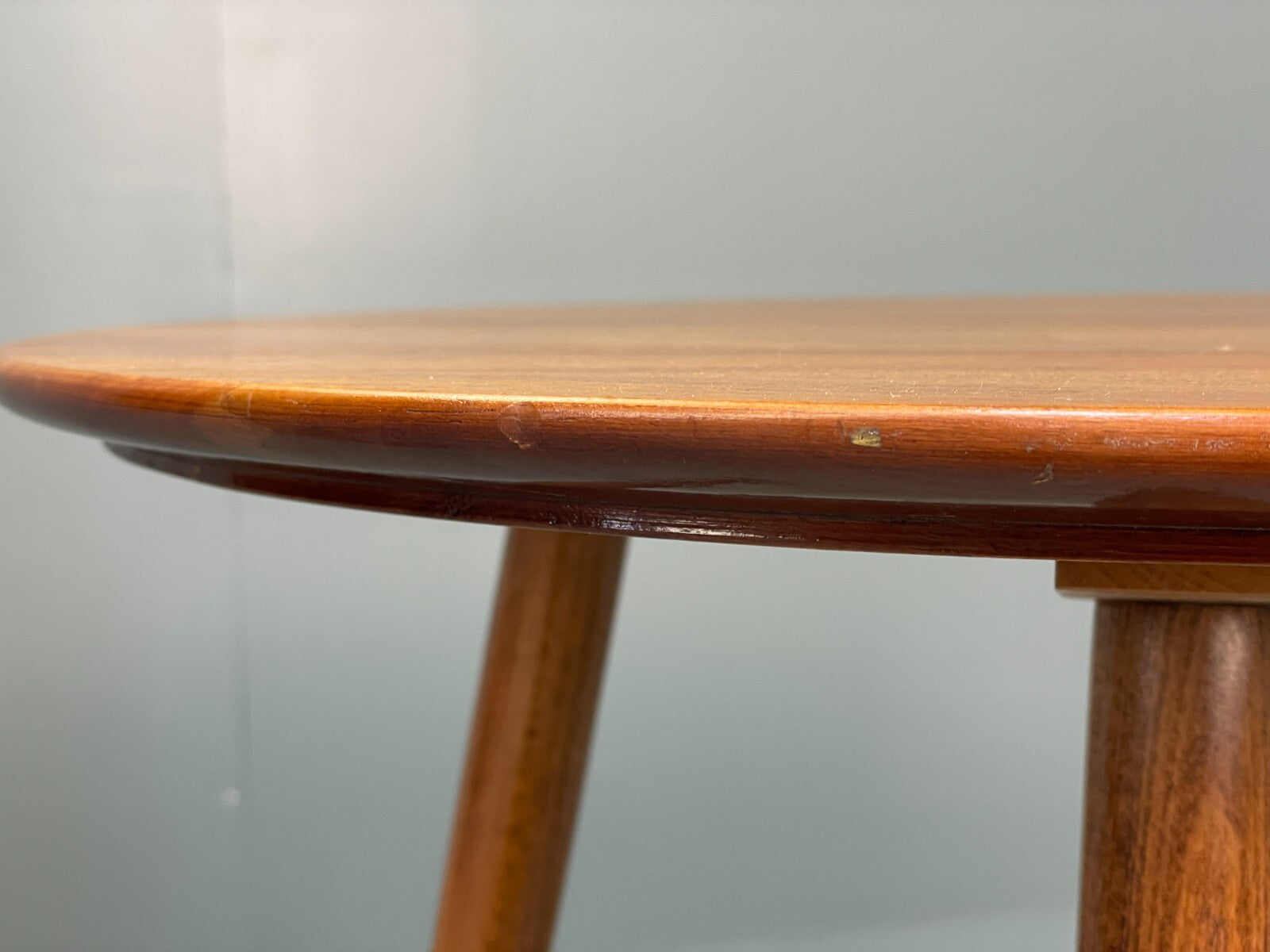 Vintage Round Walnut Coffee Table Side Table Mid Century Retro EB9428 MWOO - UKDK FURNITURE