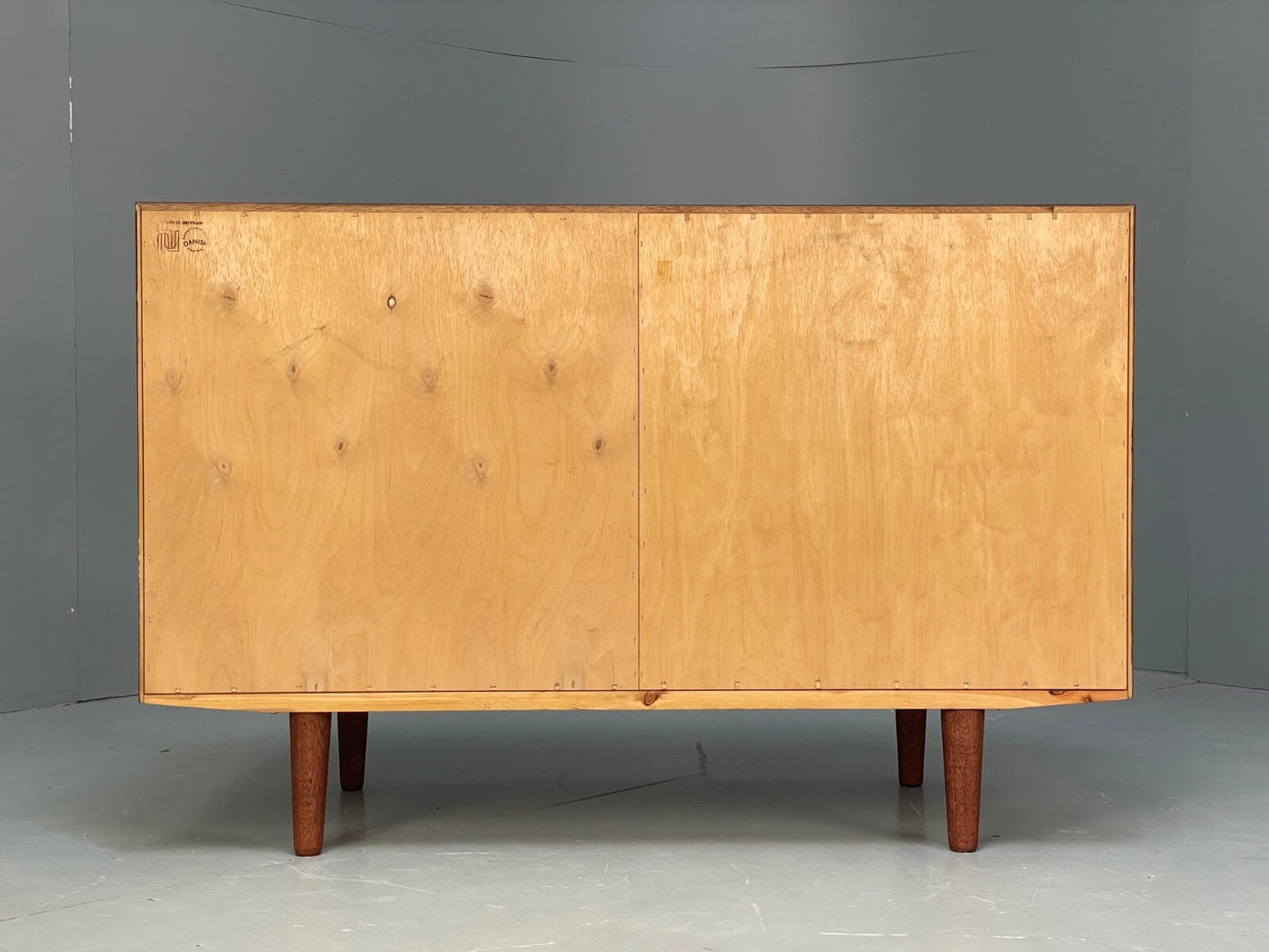 Vintage Danish Compact Sideboard By Hundevad Shelving Retro 1970s EB9442 MWOO - UKDK FURNITURE