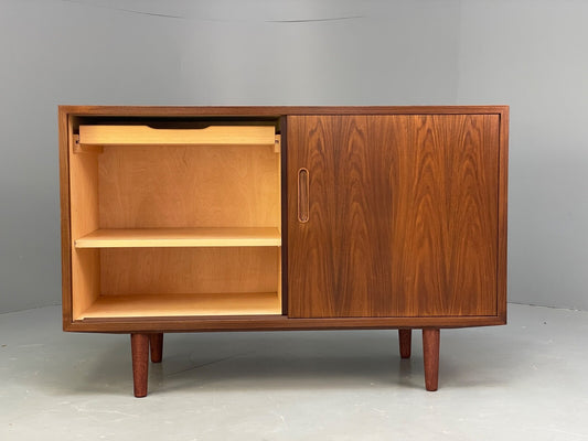 Vintage Danish Compact Sideboard By Hundevad Shelving Retro 1970s EB9442 MWOO - UKDK FURNITURE