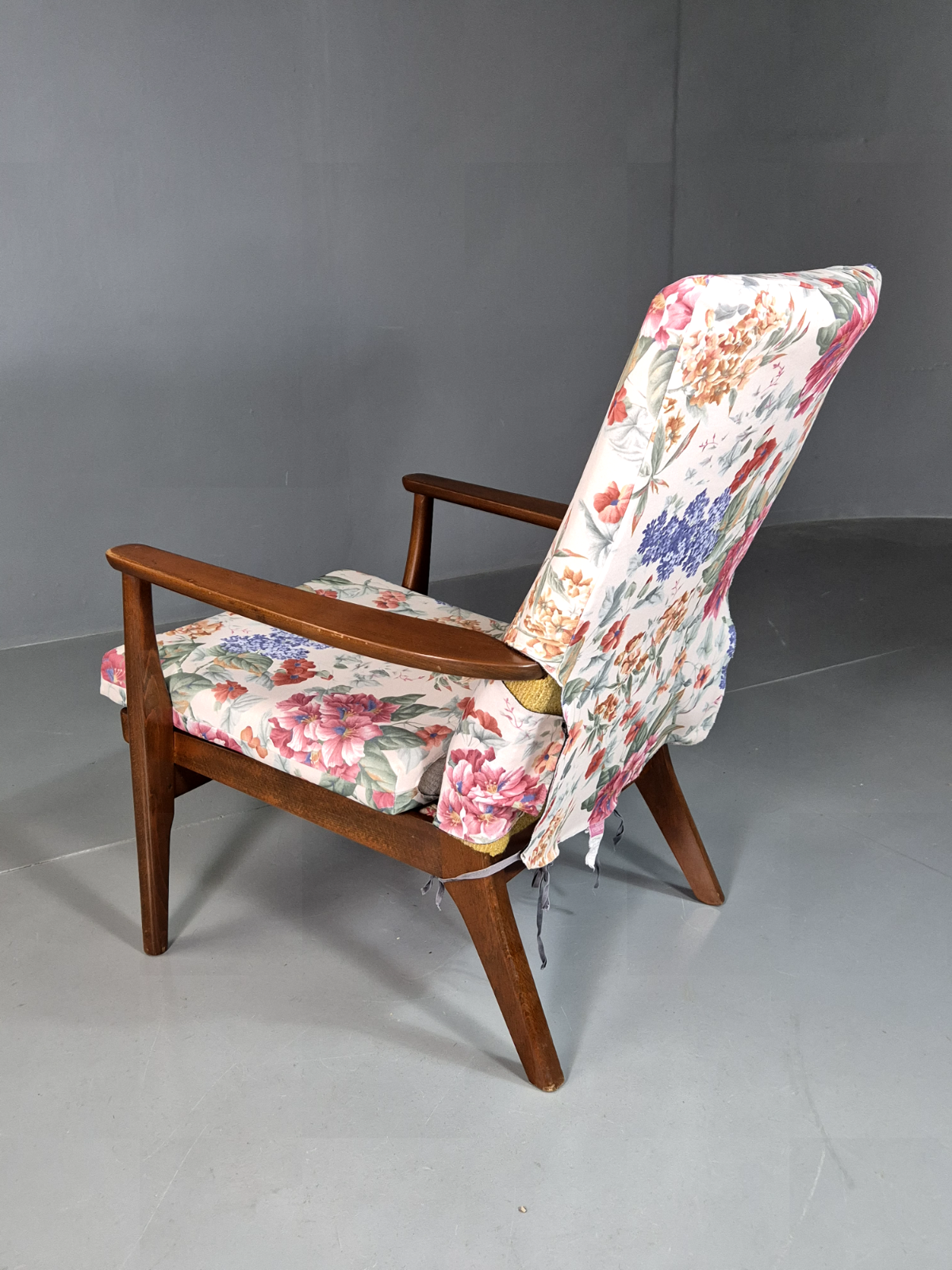 Vintage Lounge Chair Beech Frame Floral Parker Knoll Retro MCM 1960s EB7332 MNOR8