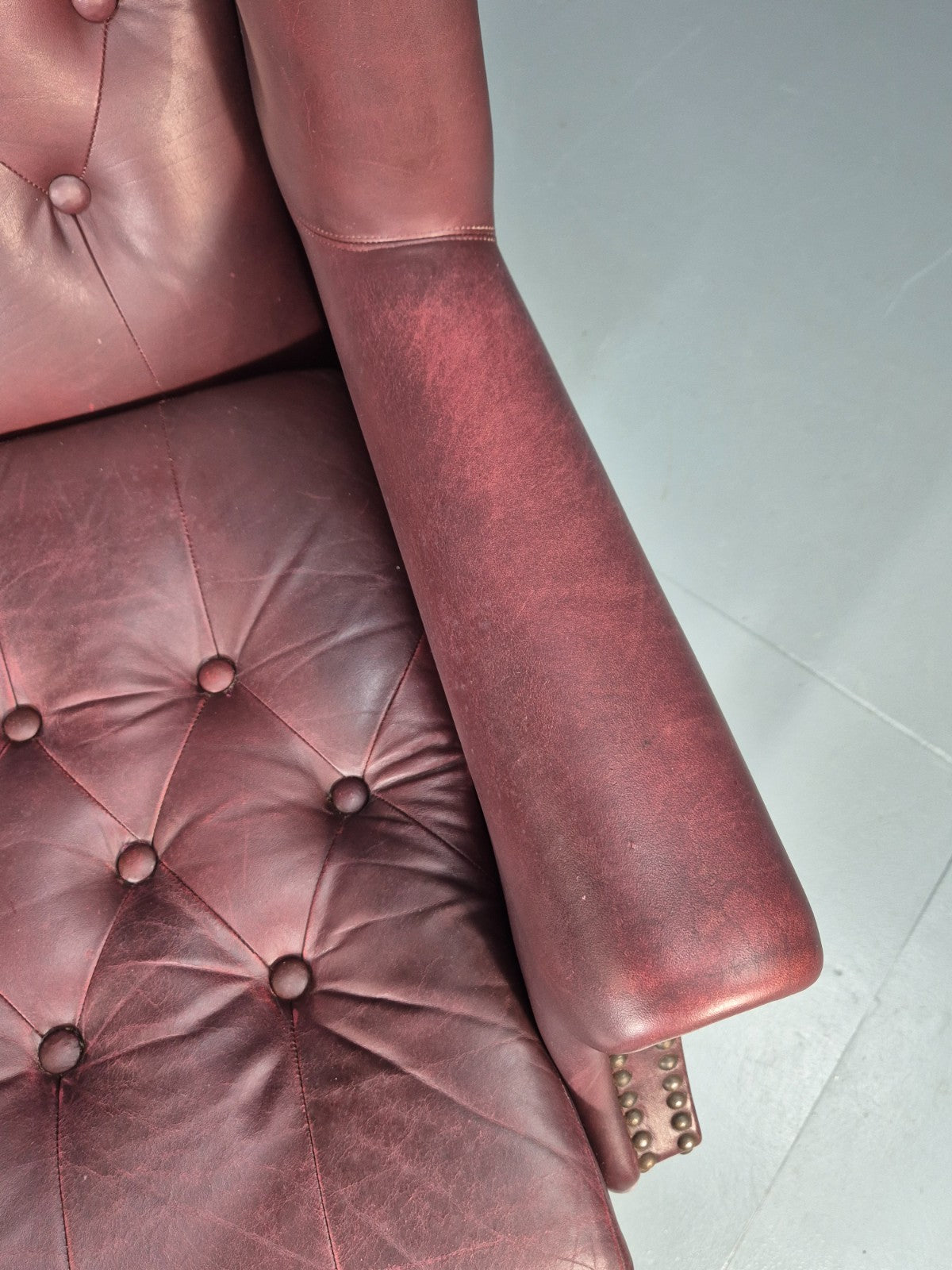 Georgian Style Wing Back Lounge Chair Red Leather Buttoned 1980s  EB10807 VLEA8