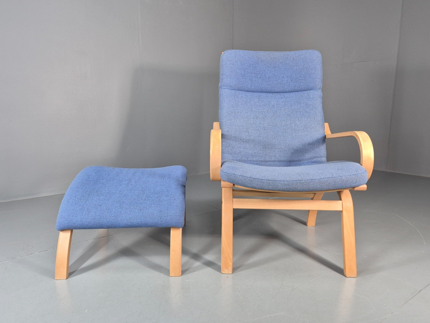 Retro Bentwood Lounge Chair and Footstool Vintage Danish 1980s MCM  EB11382 MBEN2