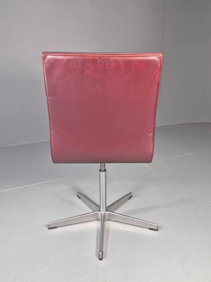 Vintage Fritz Hansen Oxford Chair Arne Jacobsen Design 2004 MCM EB11754 MSWI5
