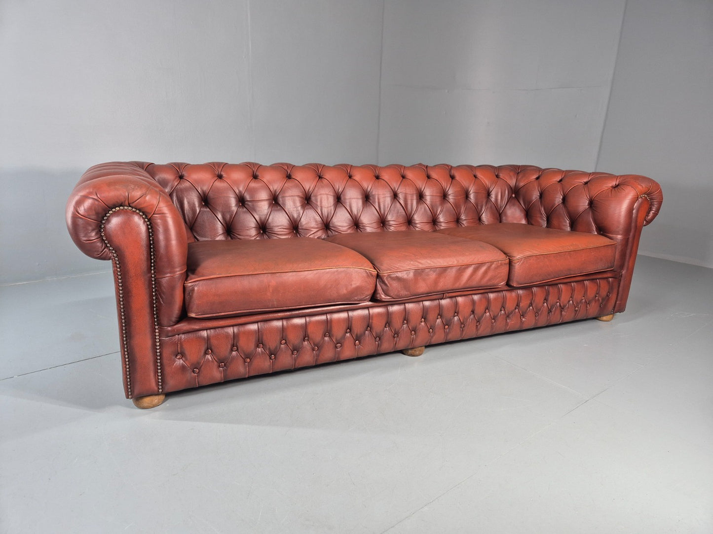 3 Seater Chesterfield Sofa Red Leather Studded Vintage EB11028 VCHE0