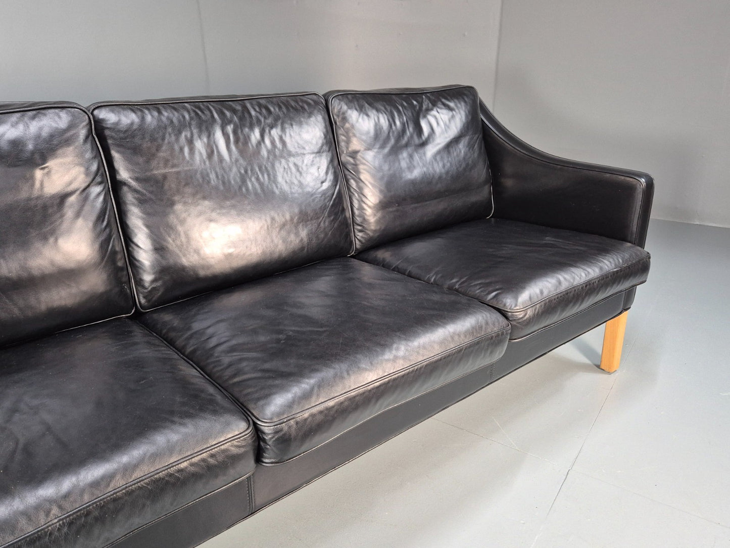 Vintage 3 Seater Leather Sofa Danish Mogensen Style Black 1980s EB10689 M3SS4