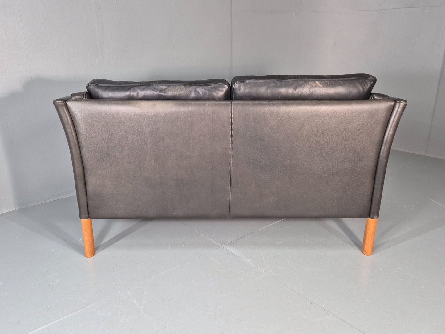 Vintage Danish Two Seater Leather Sofa Quality Feather Filled Retro EB11635 M2SS13