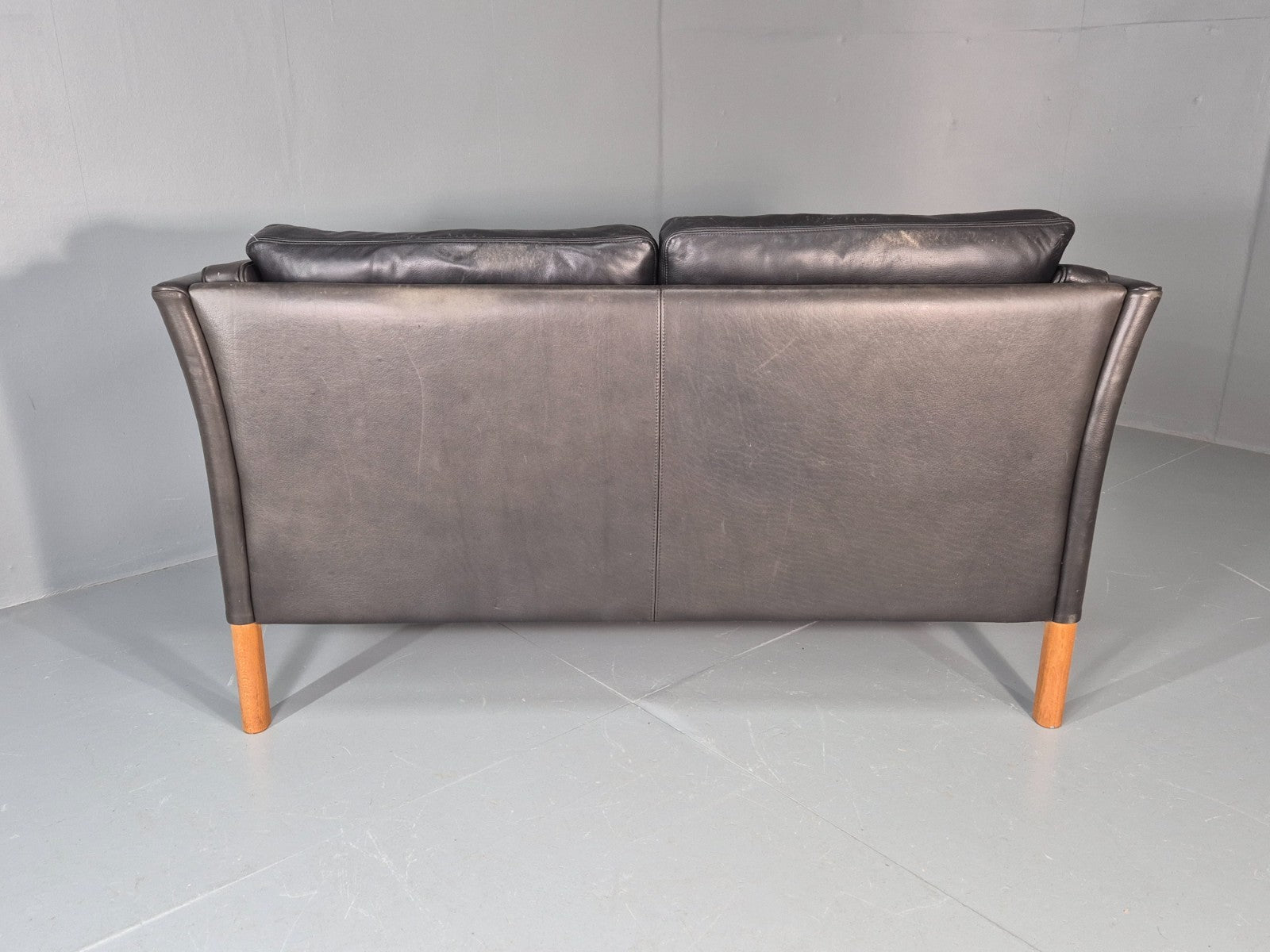 Vintage Danish Two Seater Leather Sofa Quality Feather Filled Retro EB11635 M2SS13