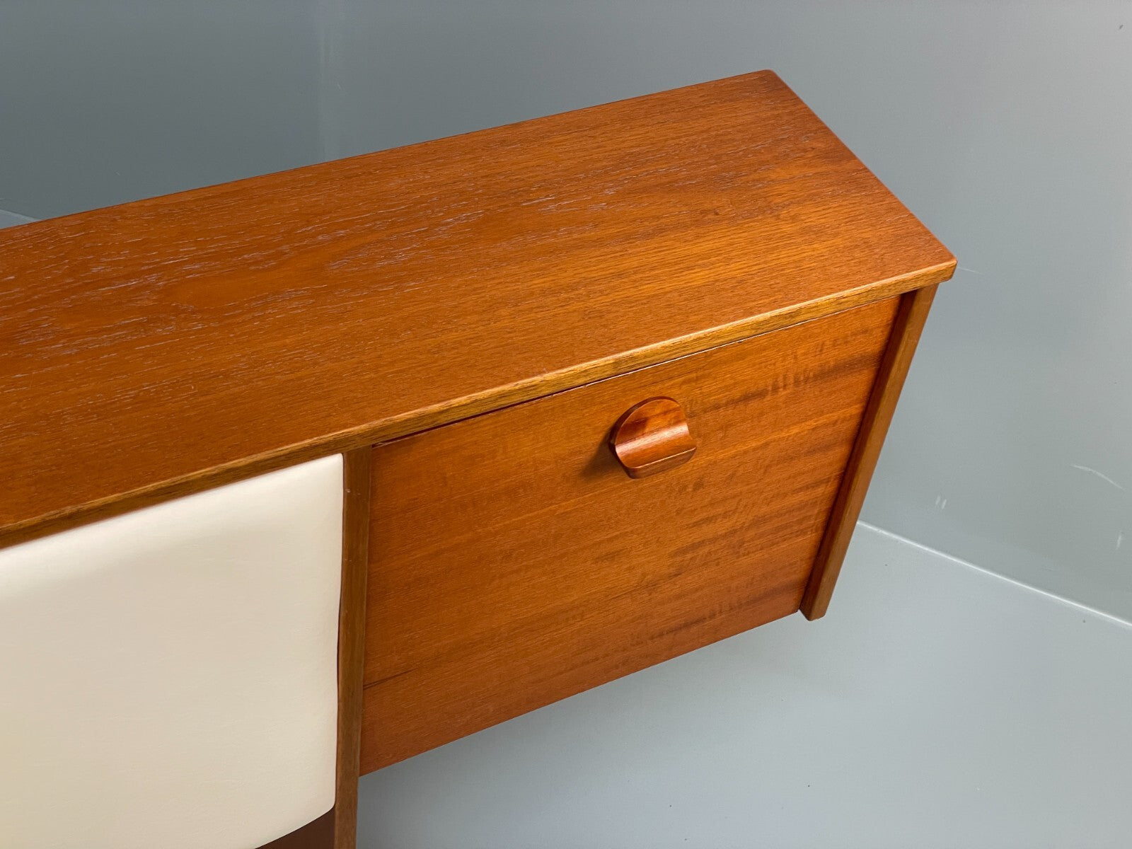 Vintage Teak Bedside Cabinets & Headboard By Meredew 1970s King Size EB9527 MWOO - UKDK FURNITURE