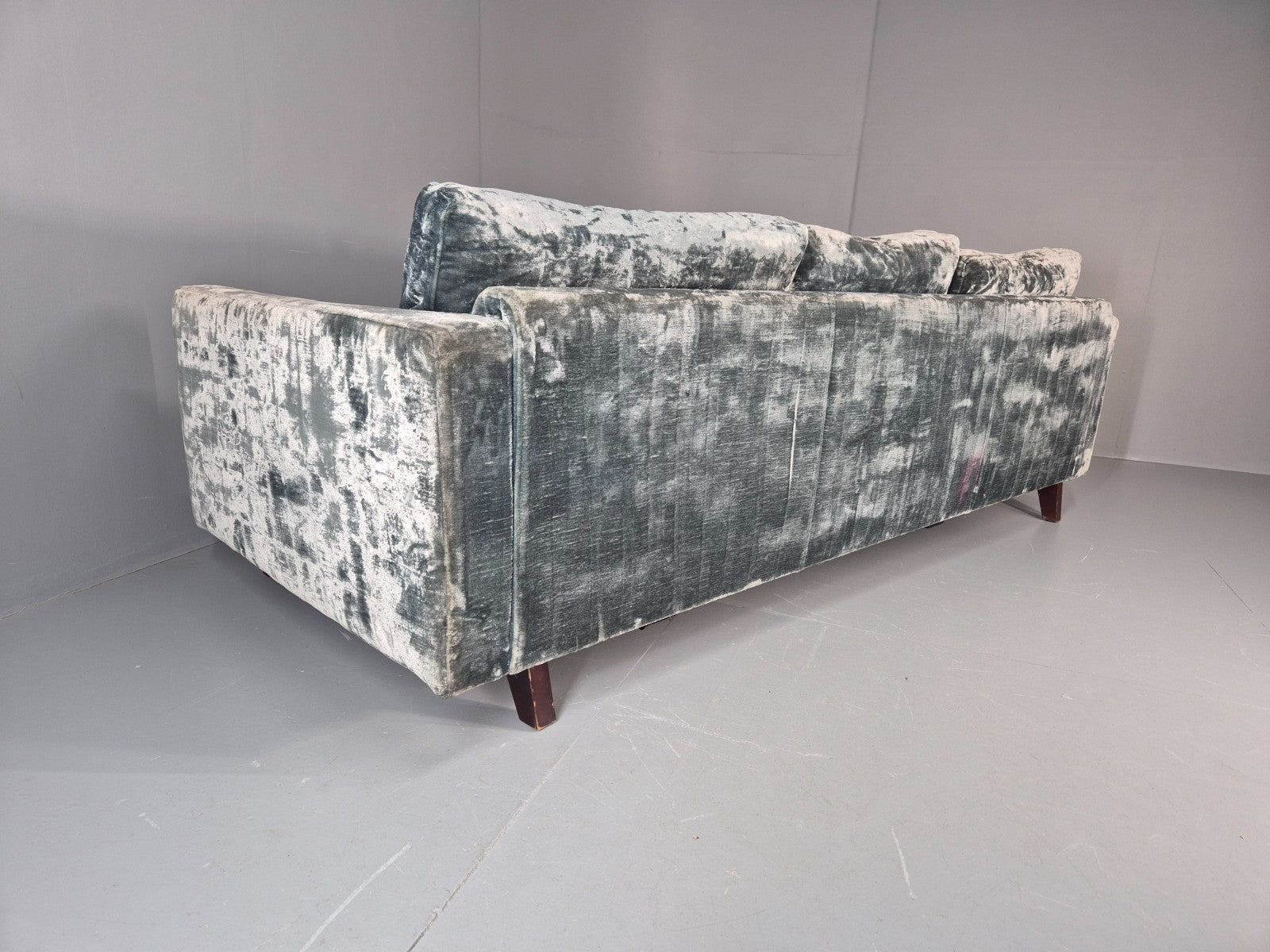 Huge 4 Seater Settee Turquoise Velvet ex Hotel Modern Design Retro EB11608 M4SS21