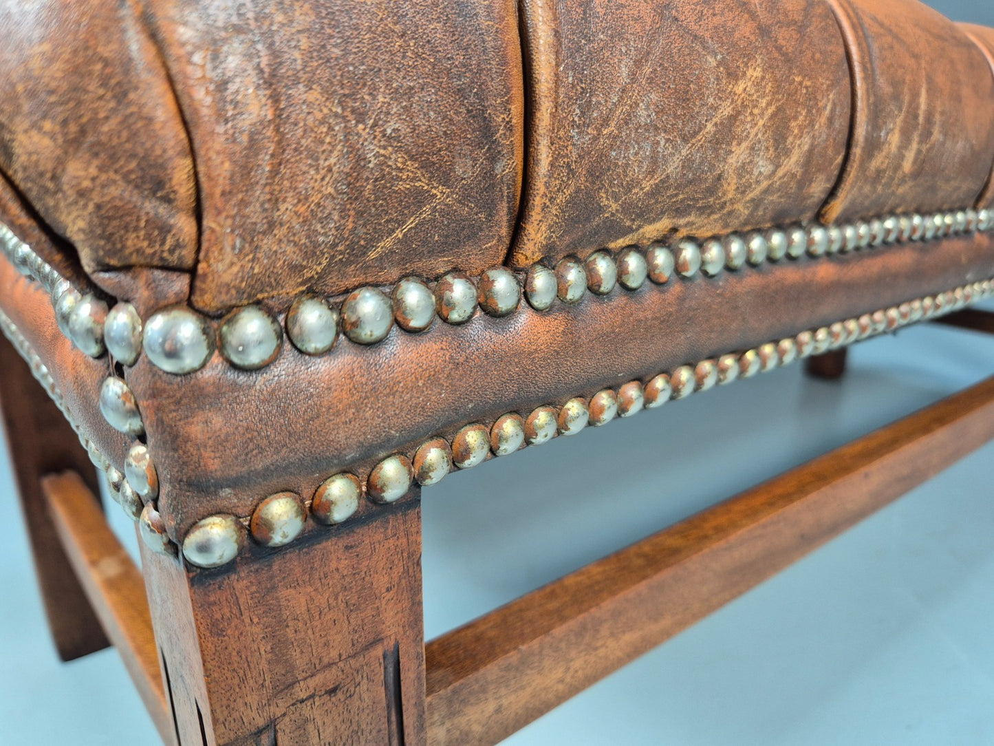 Vintage Georgian Style Leather Upholstered Buttoned Long Ottoman  EB10623 MFOO12