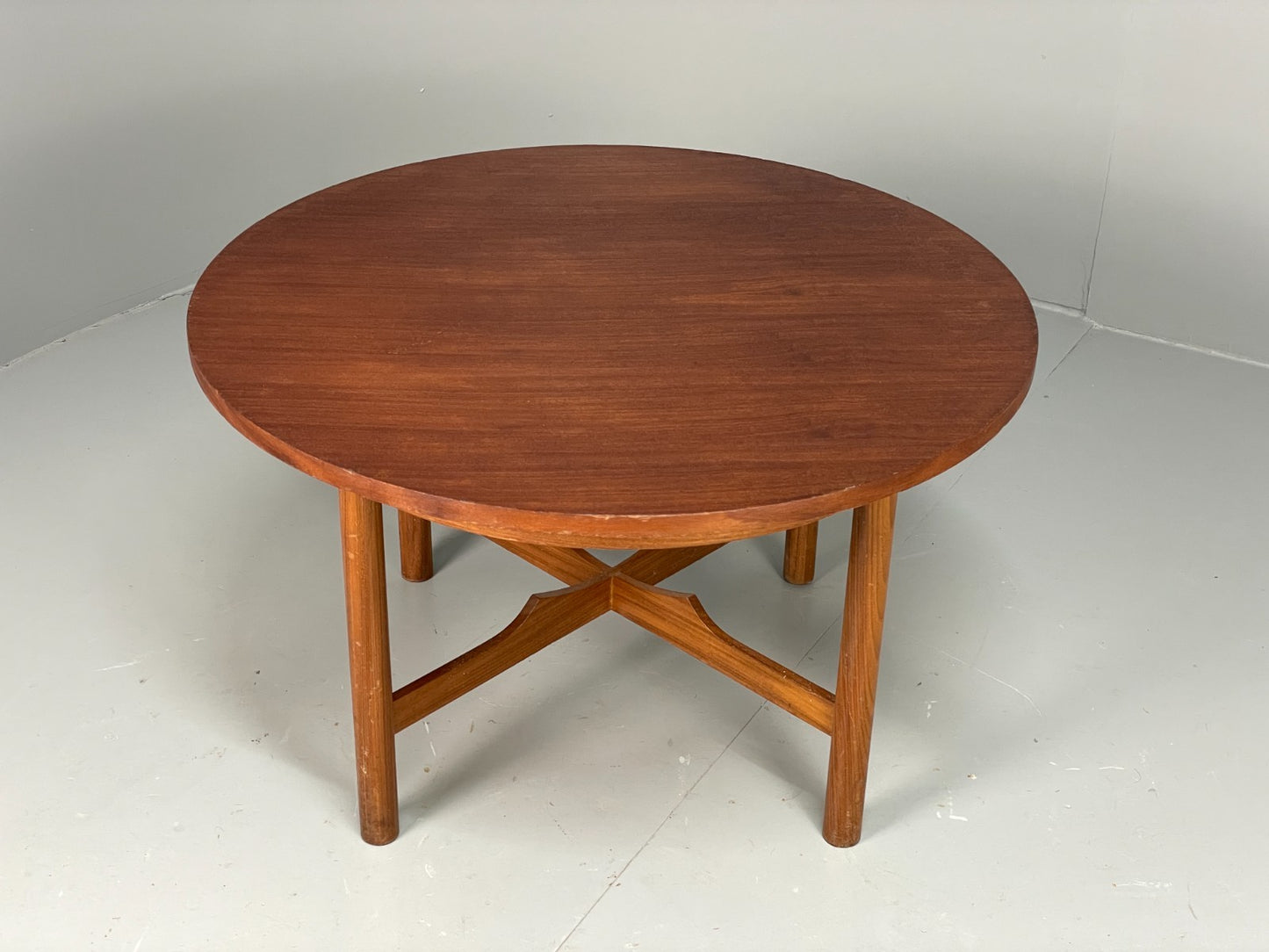 Vintage Teak Coffee Table 1960s Round Shape Mid Century EB11509 MWOO1