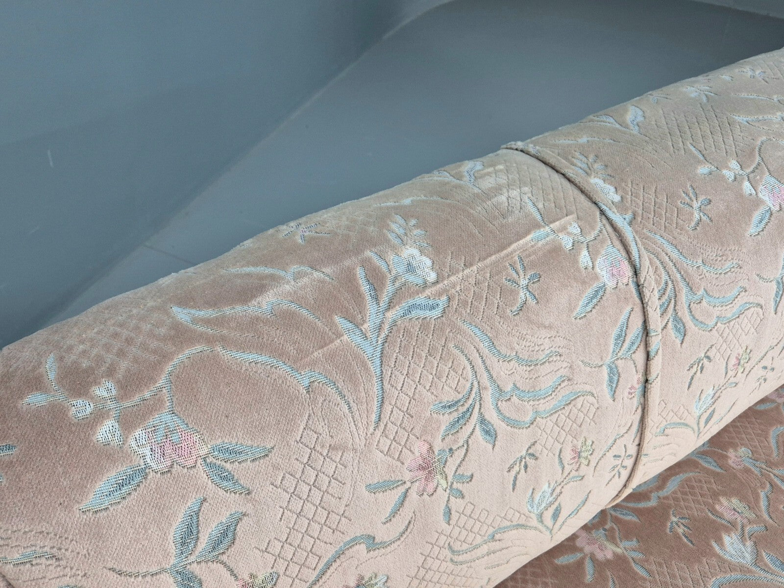 Vintage Danish Pink Cut Floral Velour Cottage Settee 1930s Antique  EB9563 V3SS6