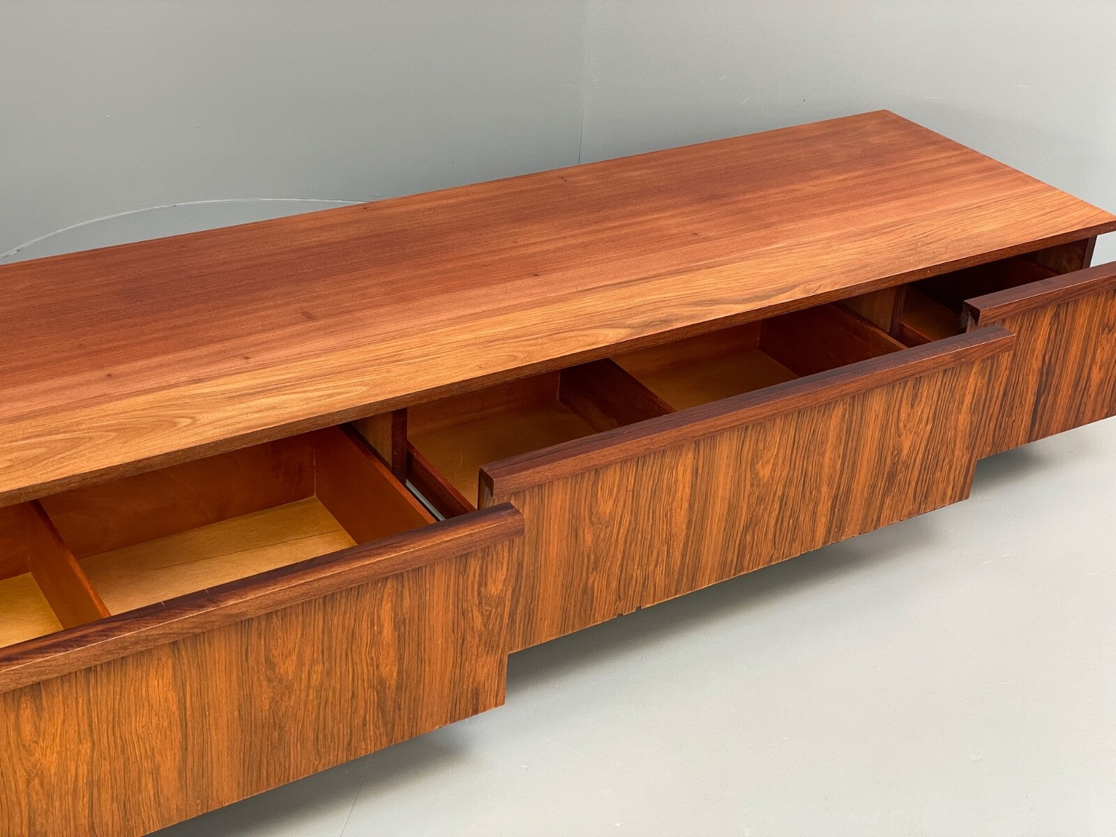 Vintage Archie Shine Media Unit Low Sideboard Retro Drawers 1970s EB9782 MWOO - UKDK FURNITURE