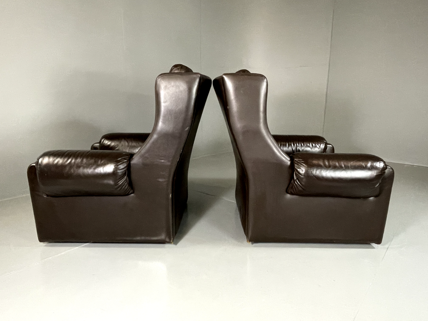 2 Danish Style Lounge Chairs Wingback Leather Vintage 1970s Retro EB5688 MNOR9