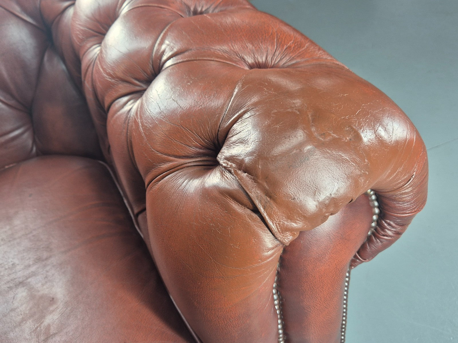 3 Seater Chesterfield Sofa Red Leather Studded Vintage EB11022 VCHE20