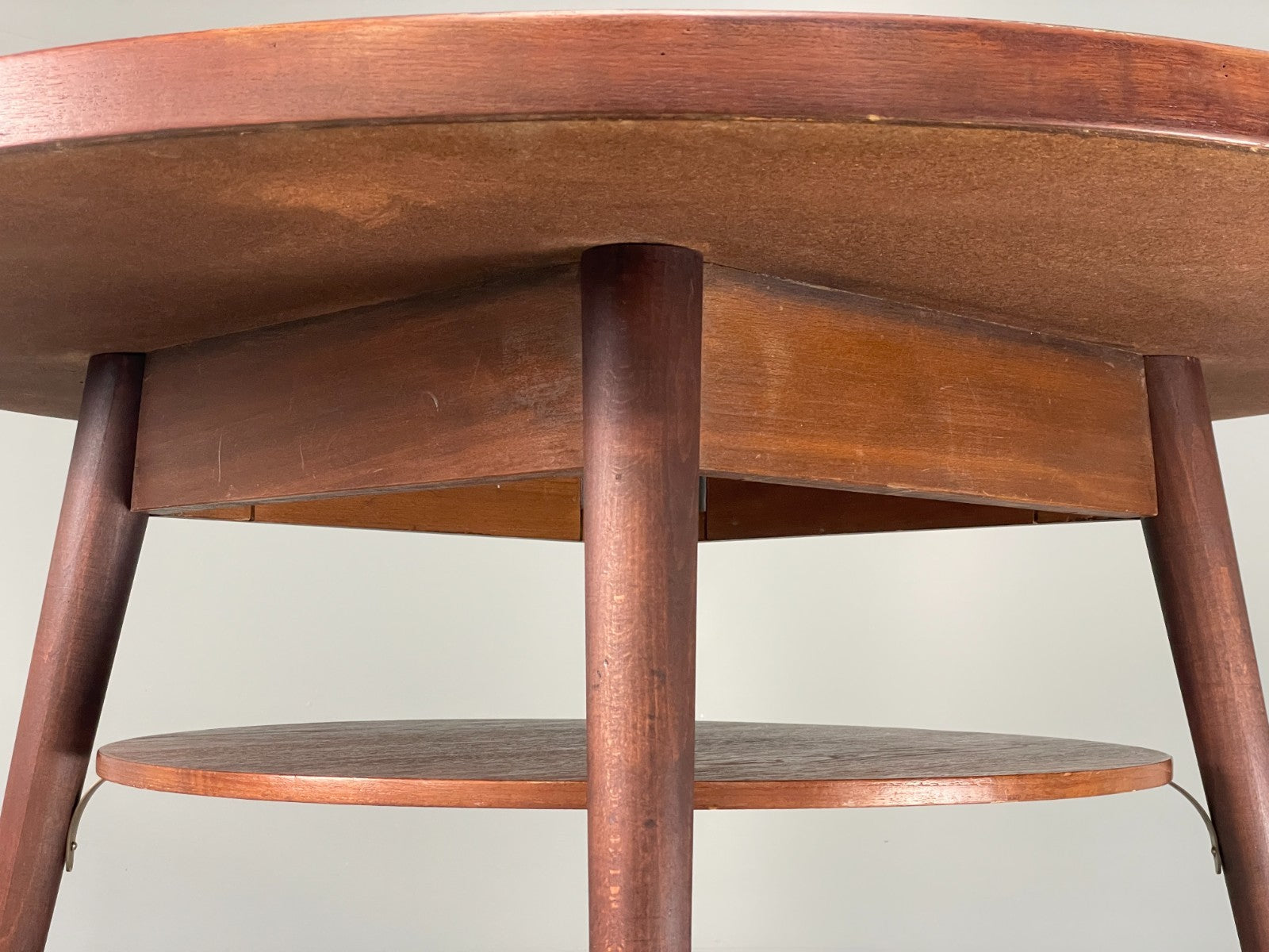 Vintage Round Dining Table 1960s Mid Century Formica Teak Shelf EB11810 MWOO22