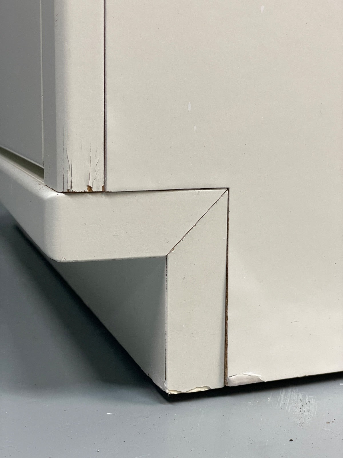 Vintage White Bedside Cabinets Pair By Hulsta Germany Retro 1980s EB11045 MWOO14