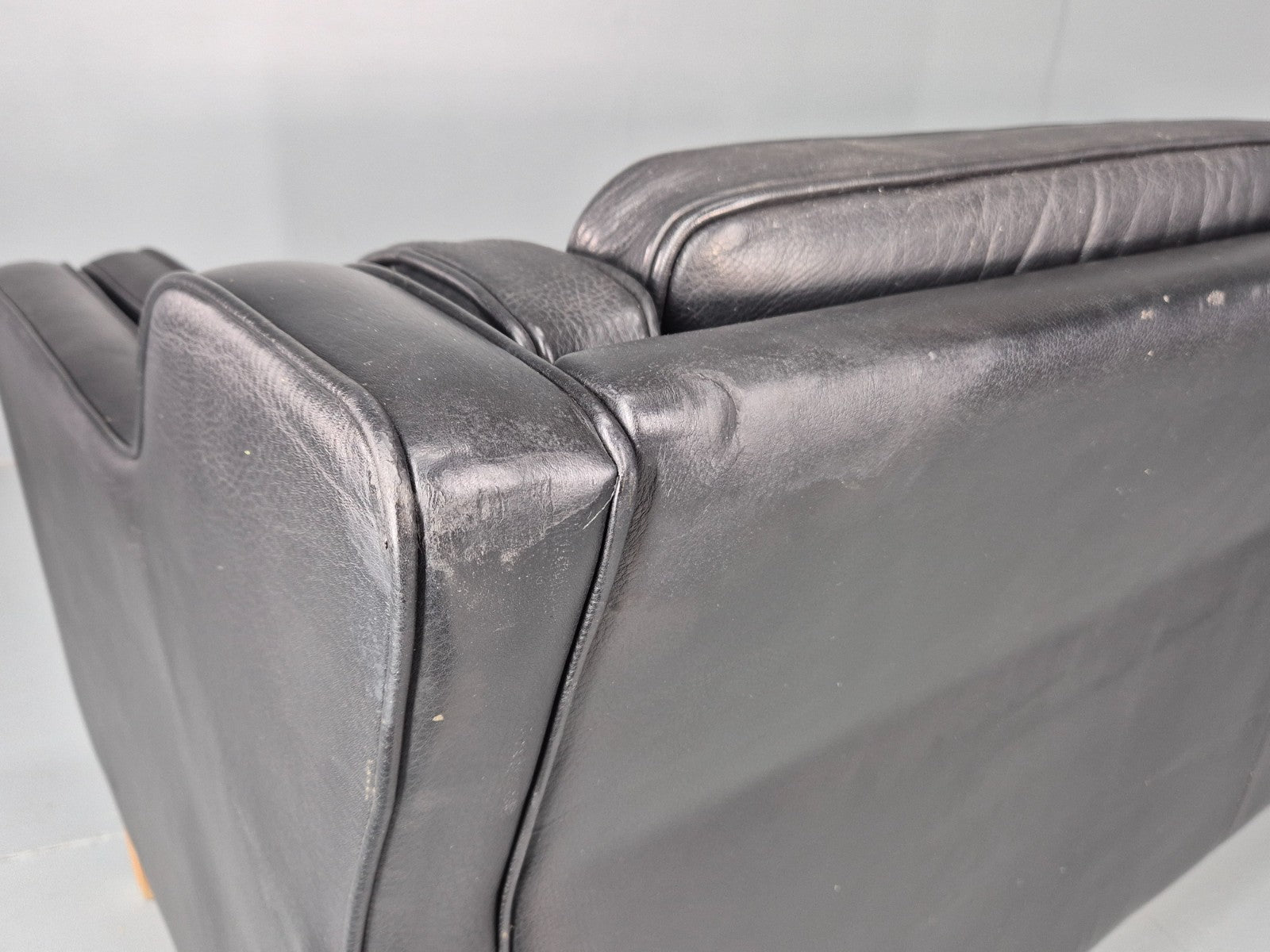 Vintage 2 Seat Sofa Danish Black Leather Mogensen Style Retro 1980s EB10464 M2SS17