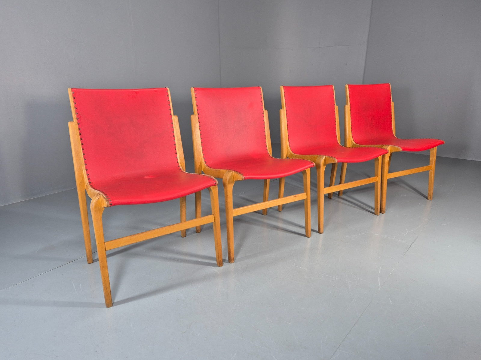 4 Stacking Lounge Chairs 1950s Swedish Red Beech Mid Century Retro EB11102 MDIN0