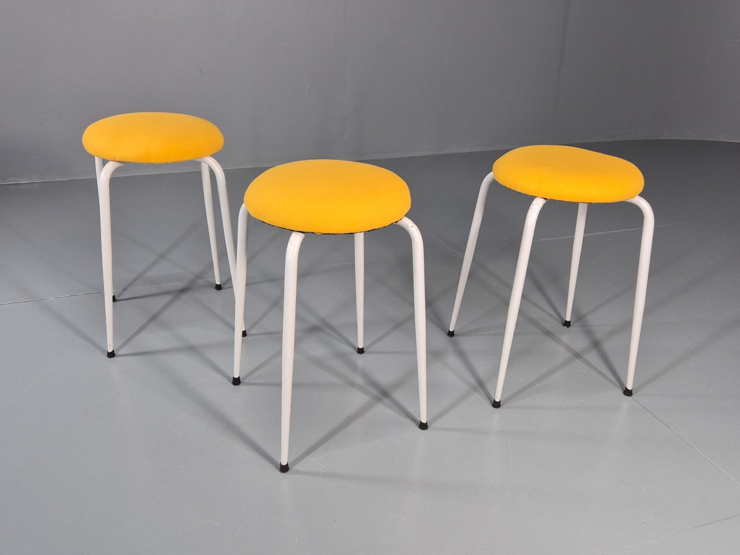 3 1960s Kitchen Stools Yellow Tops White Legs Retro EB11423 MSWI1