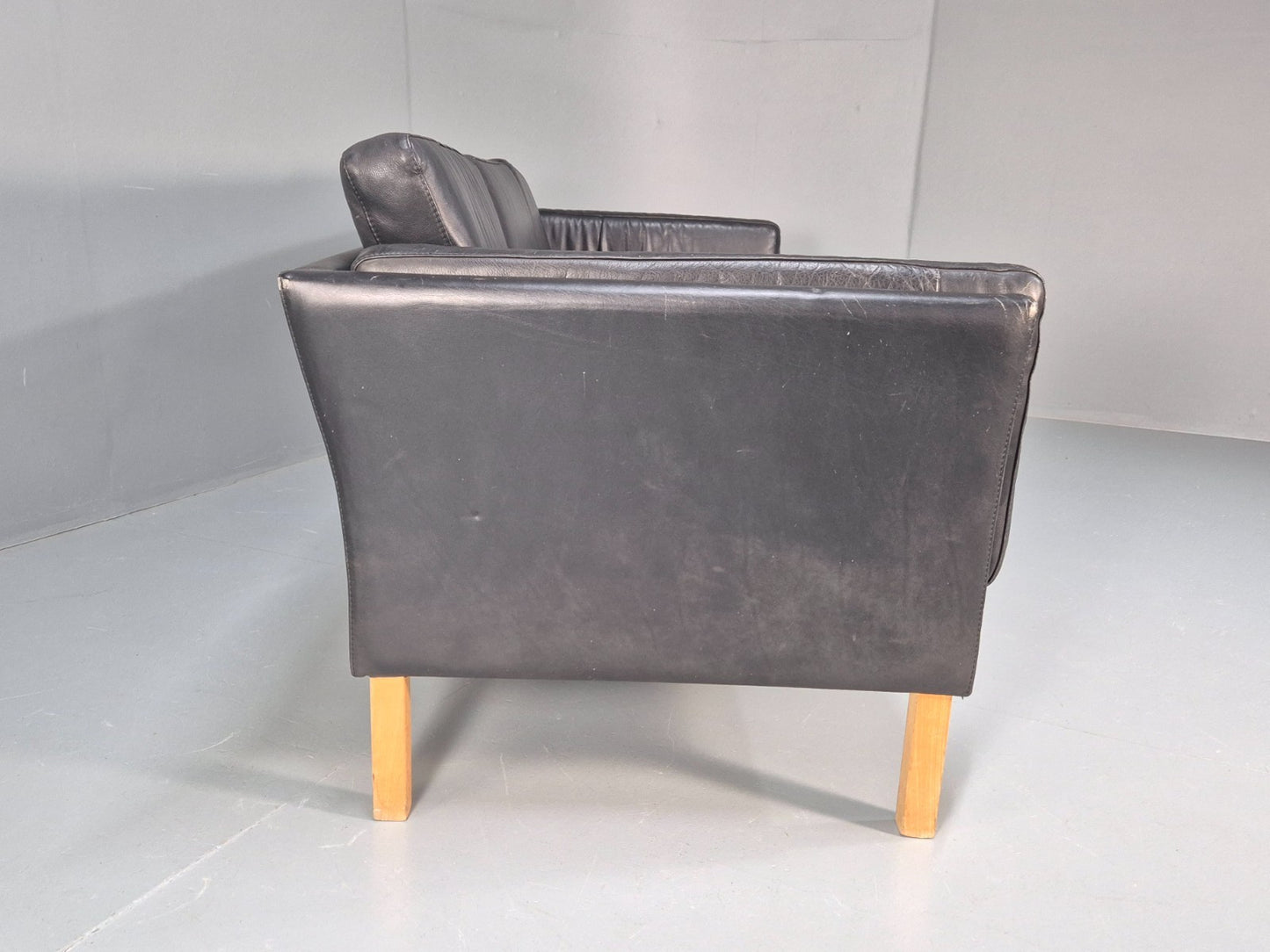 Vintage 3 Seat Sofa Danish Black Leather Mid Century Retro 1980s EB10073 M3SS16
