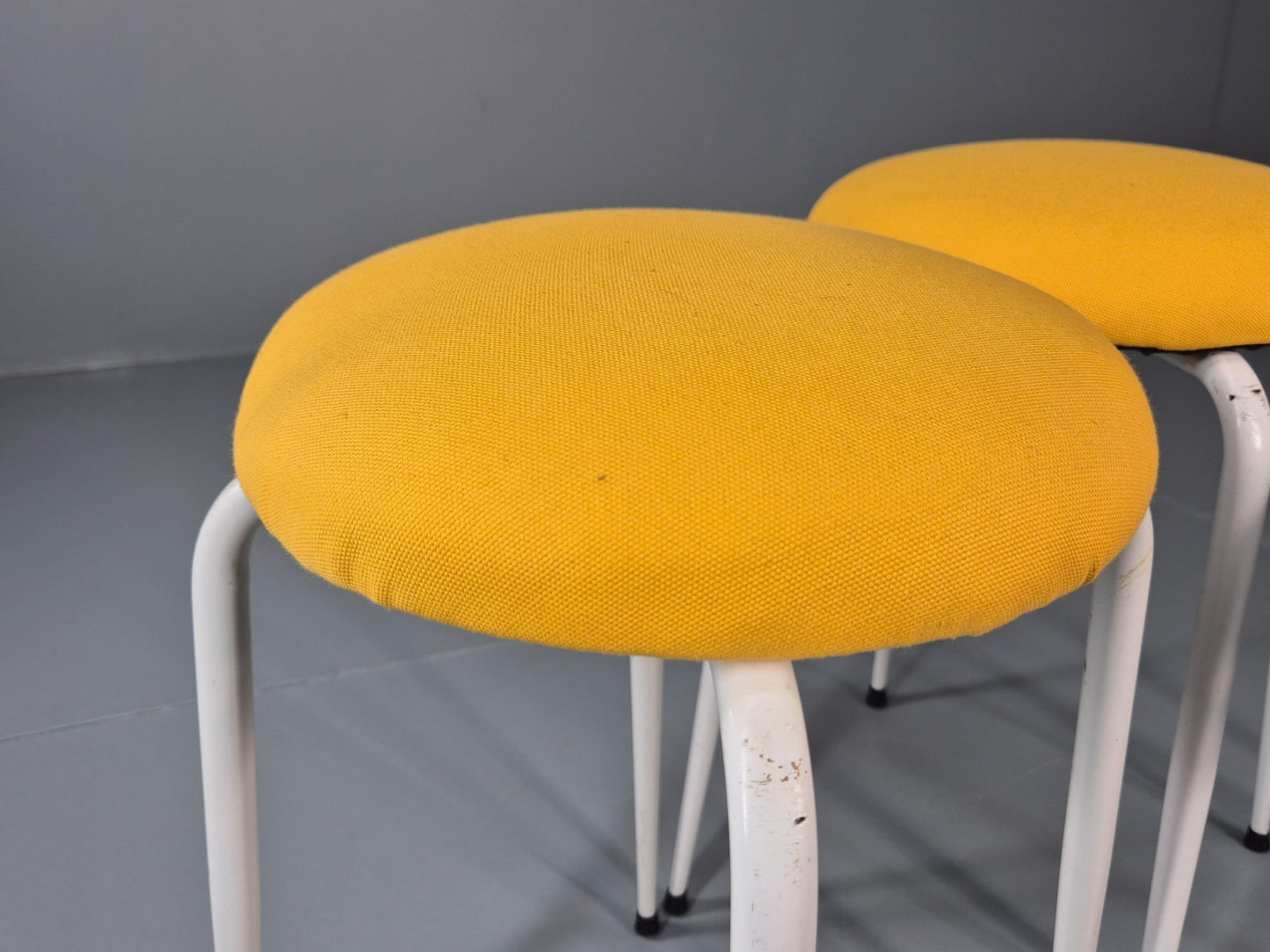 3 1960s Kitchen Stools Yellow Tops White Legs Retro EB11423 MSWI13