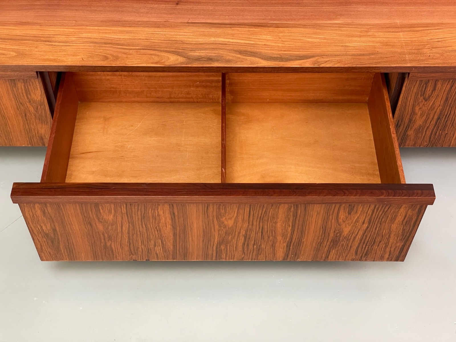 Vintage Archie Shine Media Unit Low Sideboard Retro Drawers 1970s EB9782 MWOO - UKDK FURNITURE