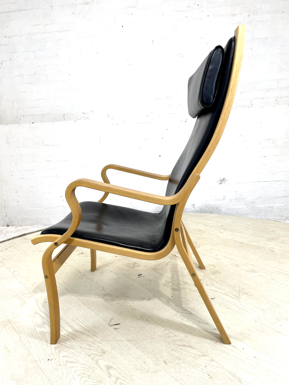 Vintage Danish Leather and Bentwood Lounge Chair, Retro, MCM, EB4444 MBEN - UKDK FURNITURE