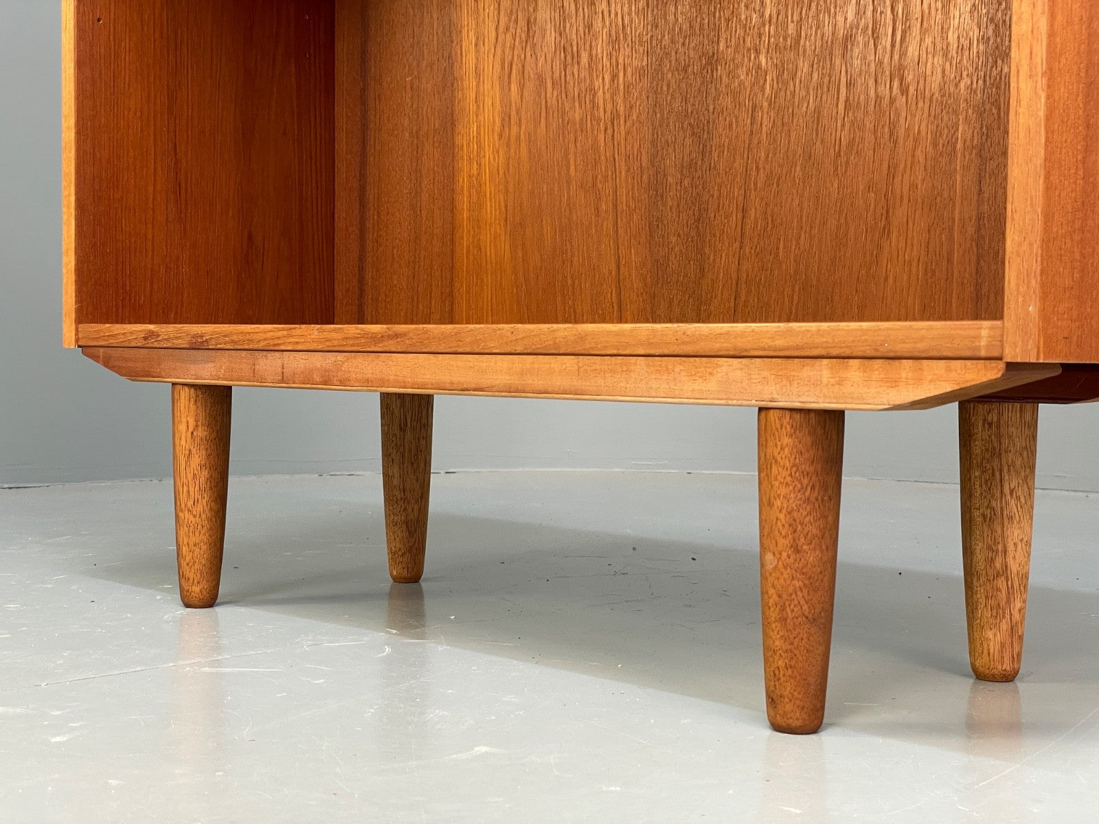 Vintage Danish Teak Bookcase 1970s Retro Shelving Adjustable EB10006 MWOO - UKDK FURNITURE