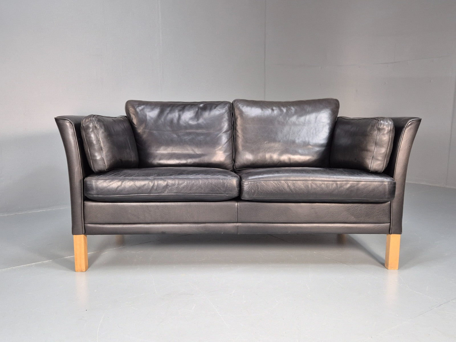 2 Seat Sofa Vintage Danish Black Leather 1970s Retro MId Century EB10112 M2SS4