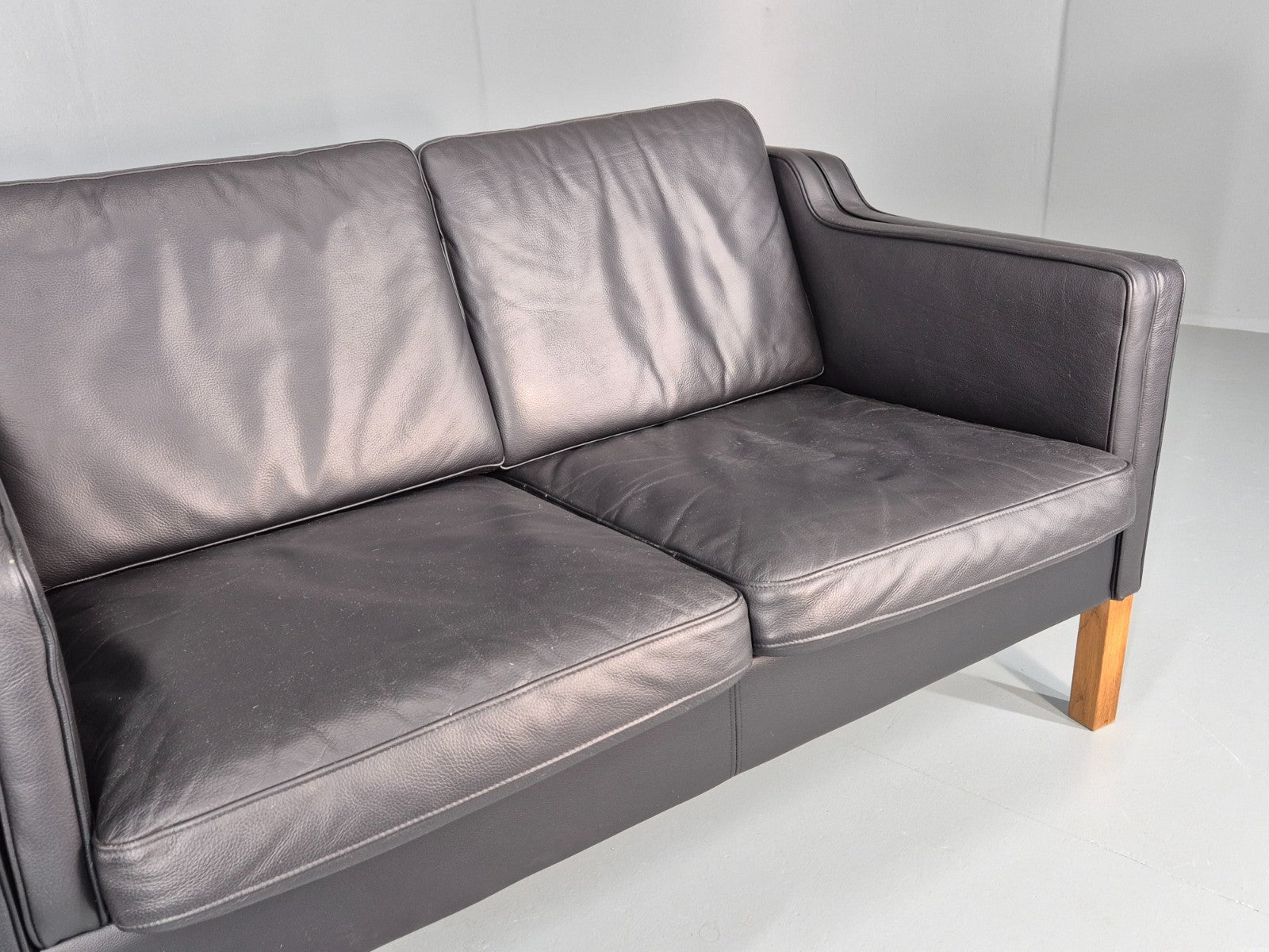 Vintage 2 Seat Sofa Danish Black Leather Mogensen Style Retro 1980s EB10466 M2SS3