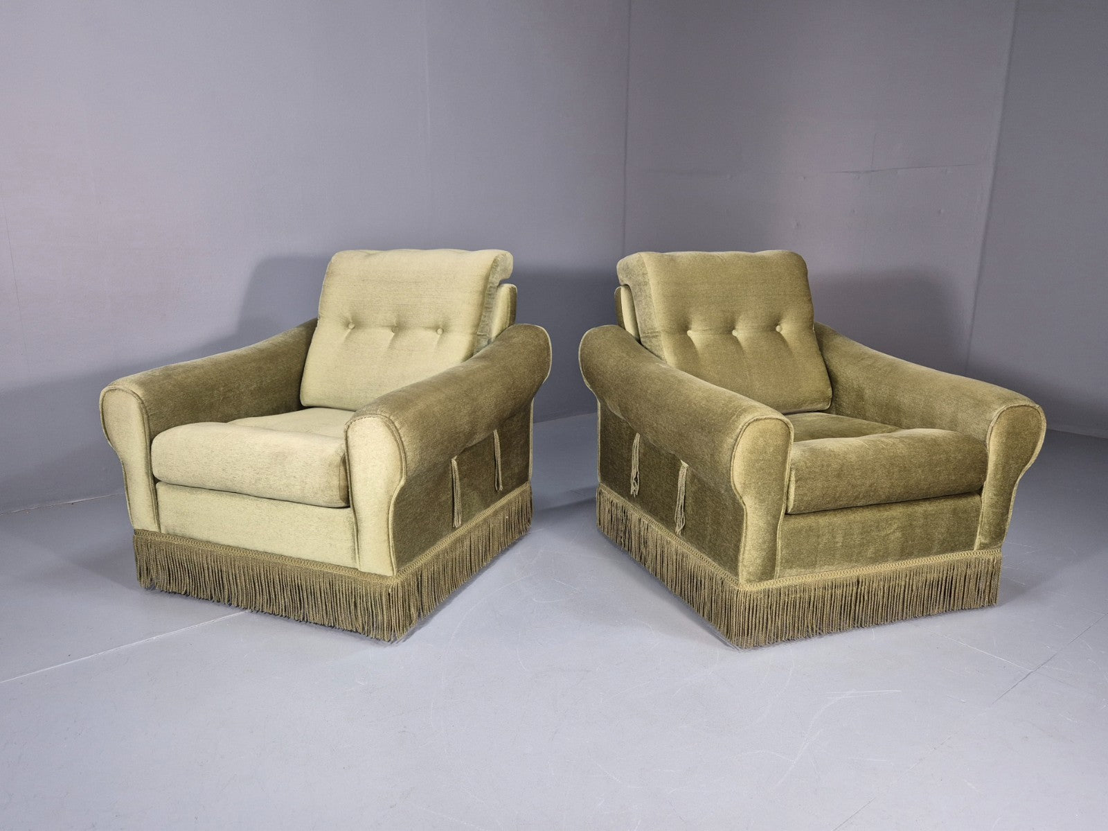 2 Retro 1970s Lounge Chairs Green Velour Vintage Danish Design EB10749 VCLO1