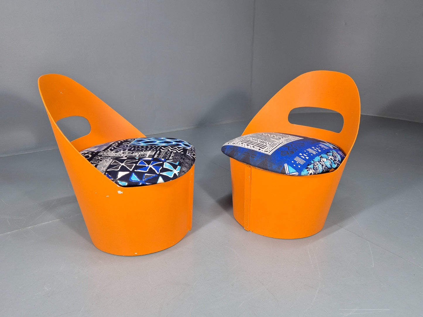 2 Vintage Retro Curved Plywood Chairs Orange 1970s Holdaway Style EB10929 MNOR7